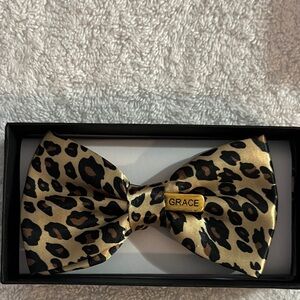 Tytus Ties Grace Leopard-Print Bow Tie in Gold and Black